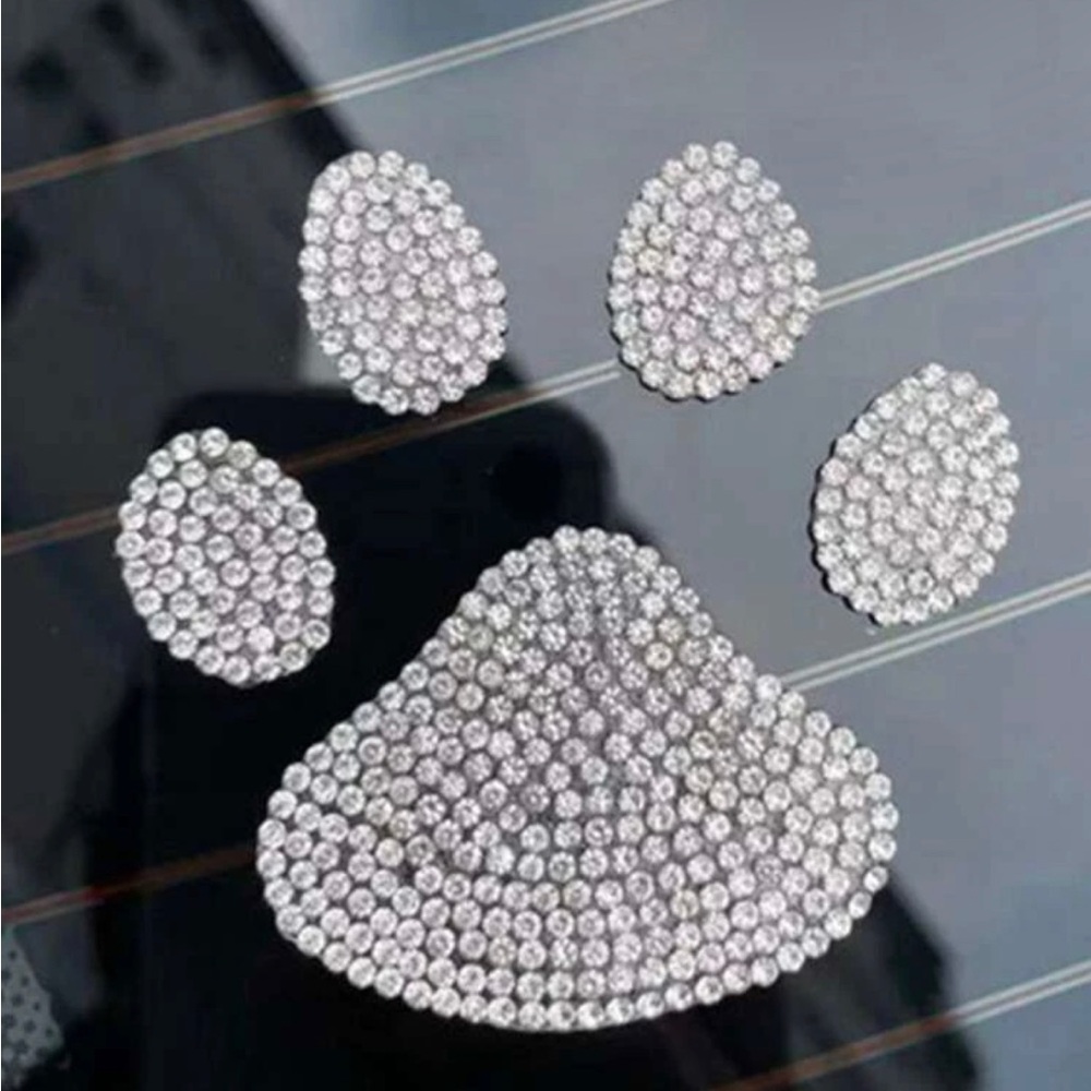 2/$10 Rhinestone Paw Print Decal - Picture 6 of 7